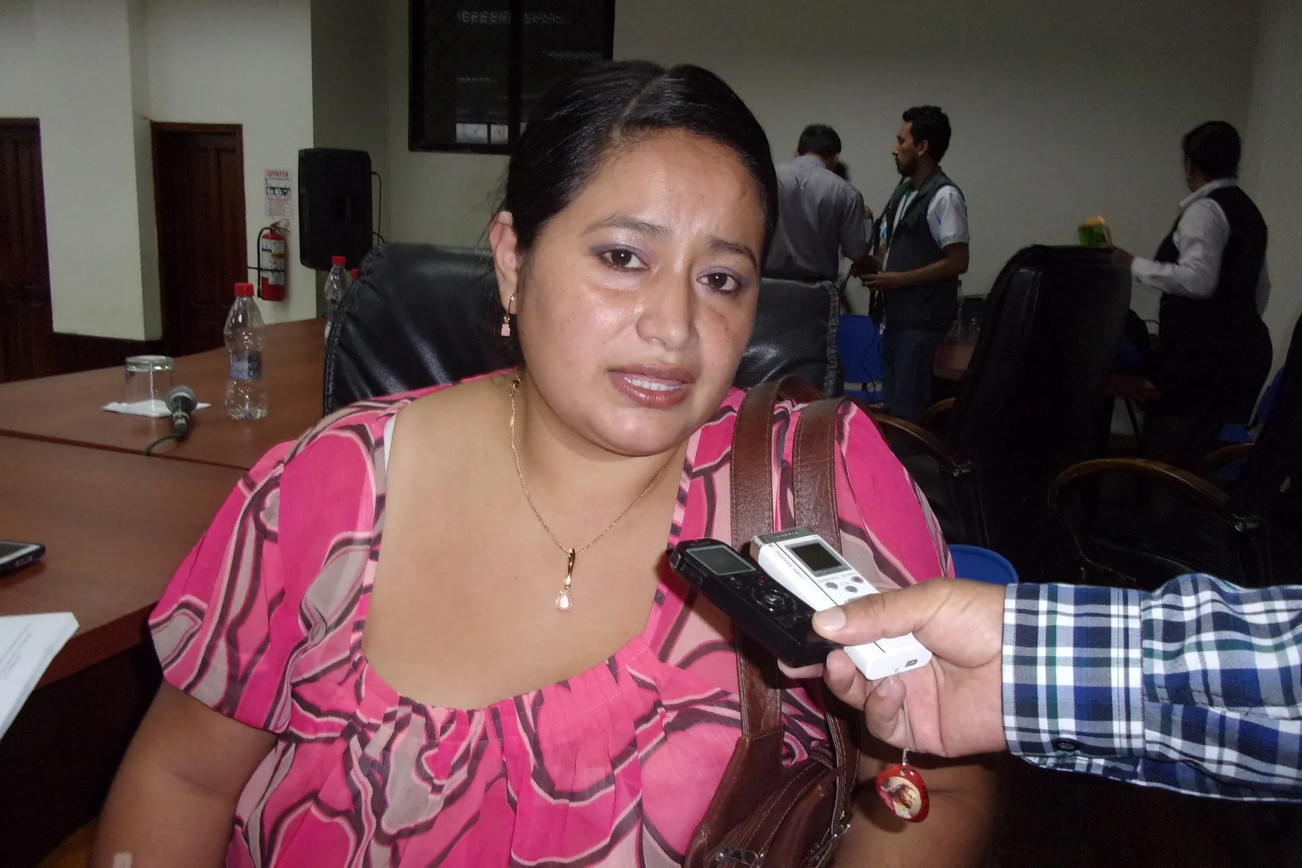 La alcaldesa encargada Doris Mejía que está al frente del Municipio de Pastaza