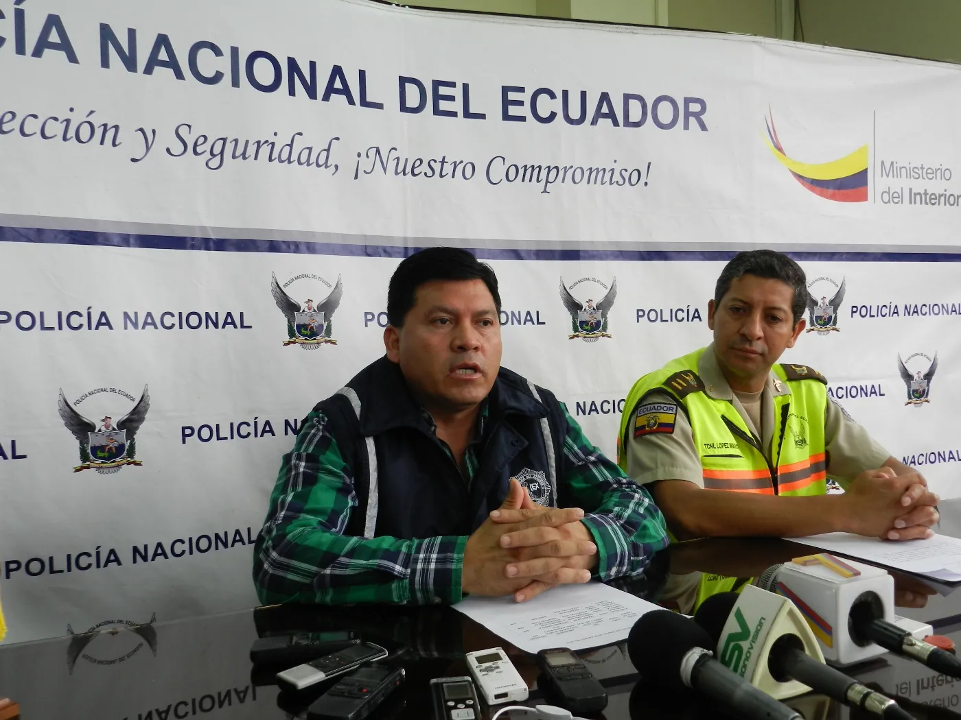 Ángel Astudillo, Comandante (e) de la Subzona Pastaza en rueda de prensa
