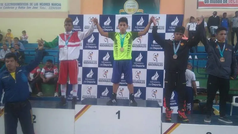Lester Santi 1 de Oro en los 49 kg