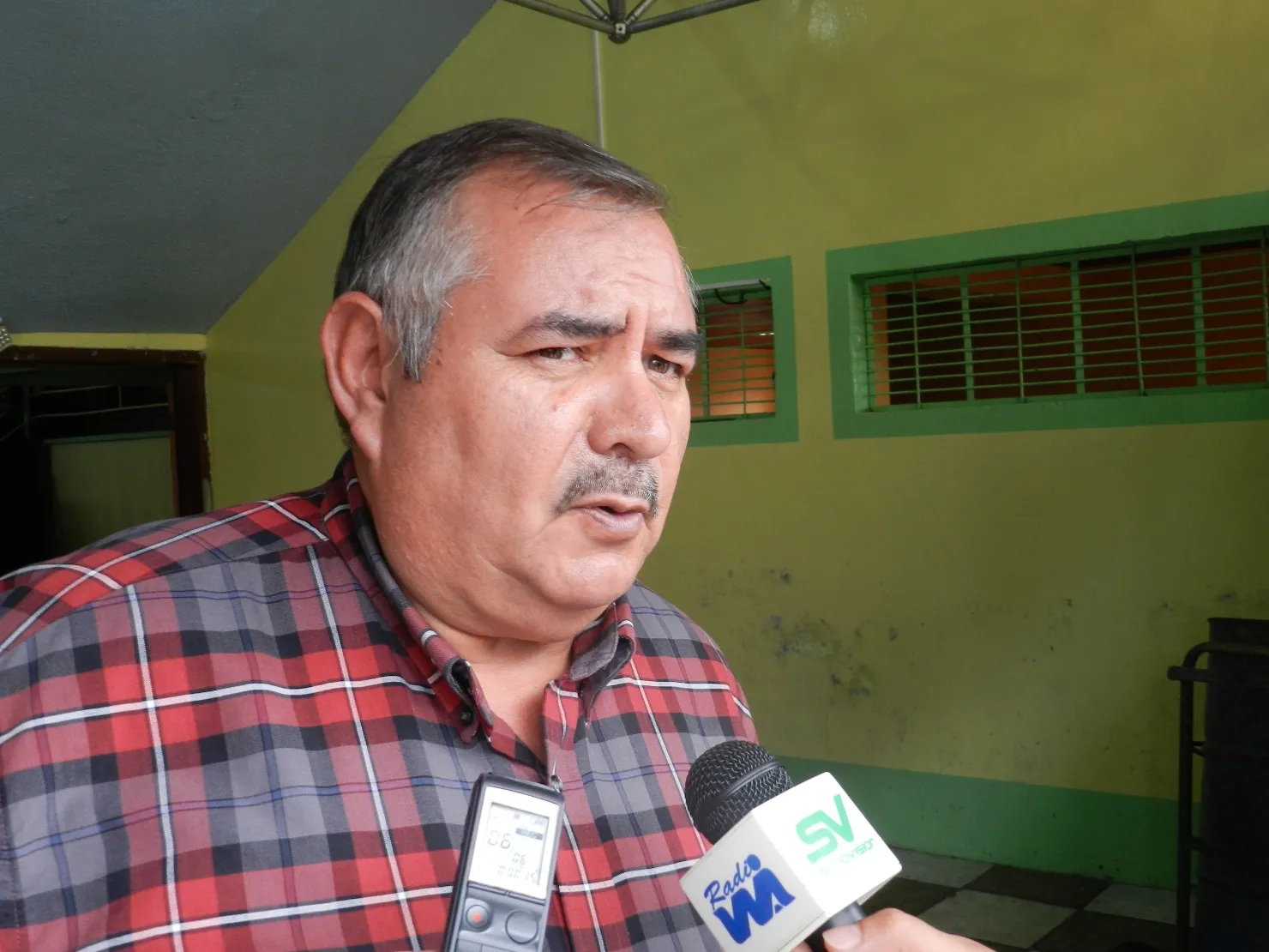 Abogado. Antonio Kubes, prefecto provincial de Pastaza