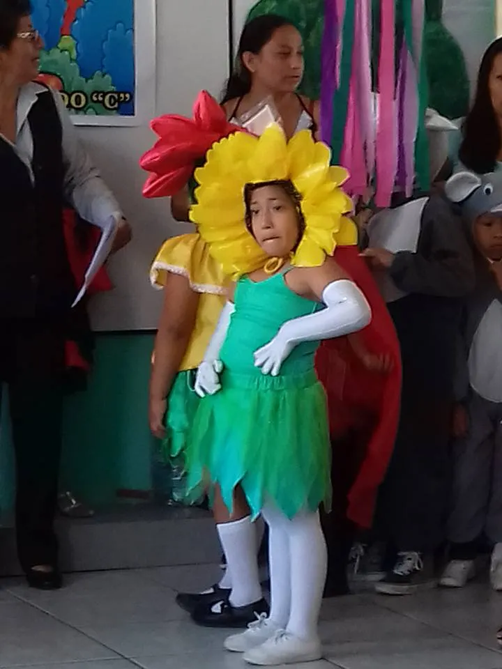 Una niña de este establecimiento participa de los programas preparados para esta fecha