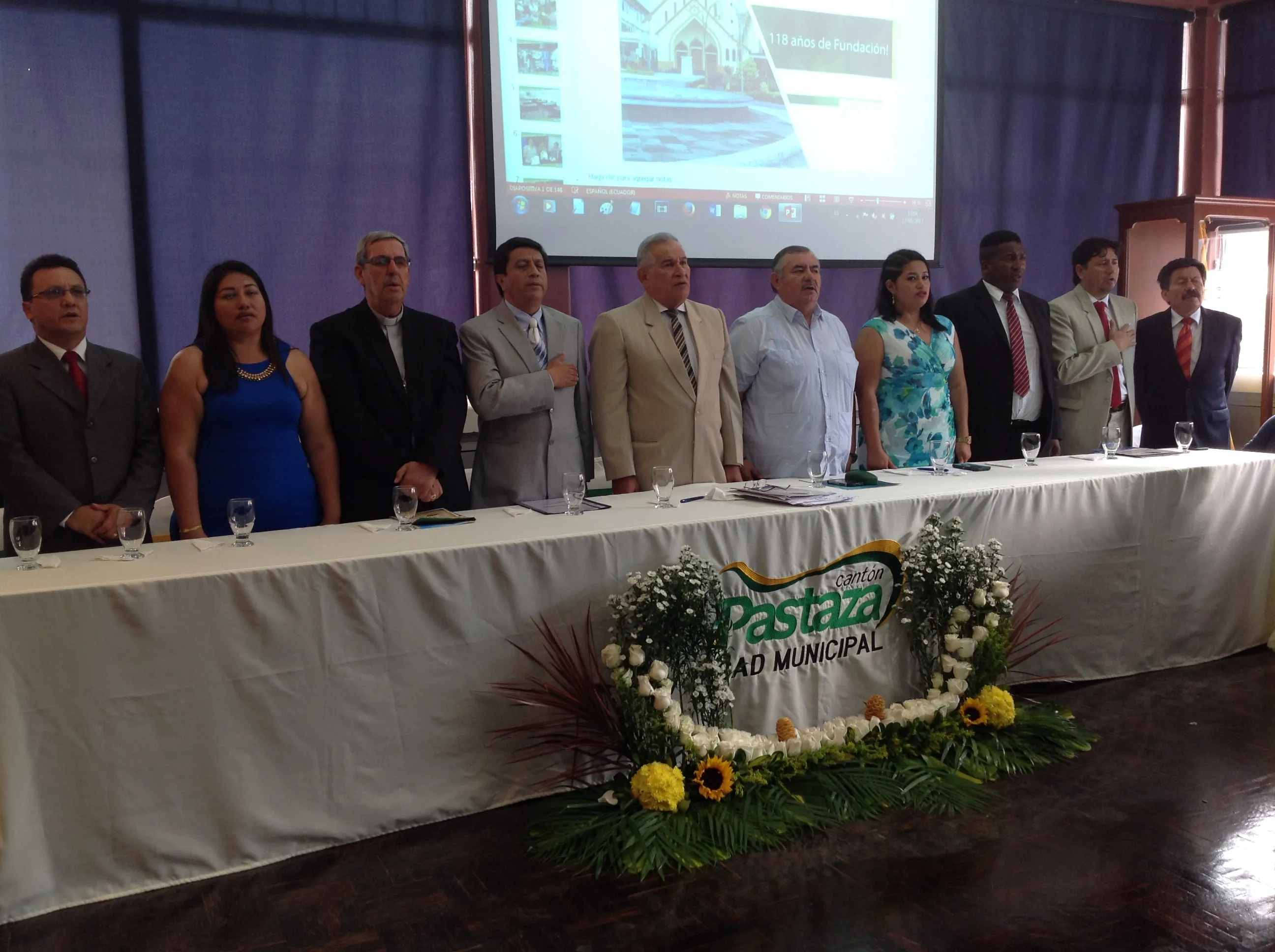 AUTORIDADES E INVITADOS QUE ASISTIERON A LA SESIÓN SOLEMNE