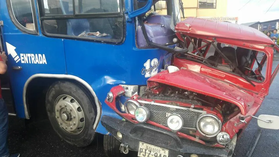 DE ESTA FORMA QUEDARON LOS VEHÍCULOS