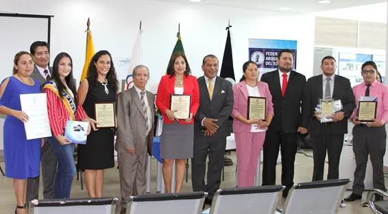 FOTO DE TODOS LOS HOMENAJEADOS
