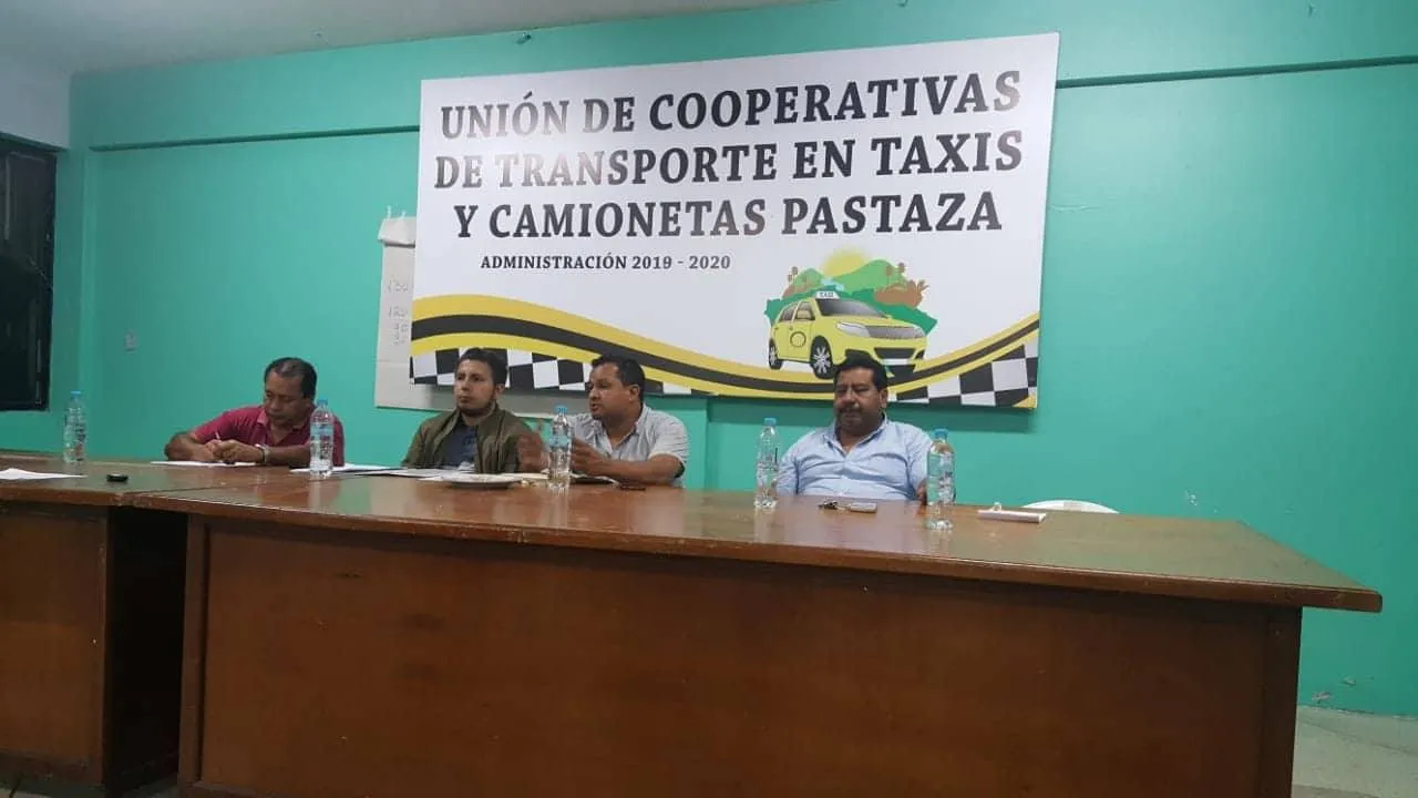LA REUNIÓN SE LLEVÓ A CABO EN LA UNIÓN DE TAXISTAS DE PASTAZA