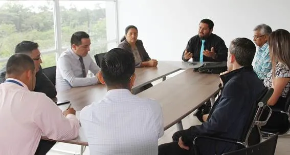 ABOGADOS DE PASTAZA RESPALDAN A JOSÉ NANGO